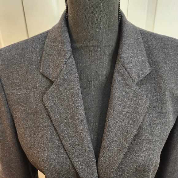 Jones New York Women's Dark Gray Blazer size 10 Wool/Lycra - Picture 2 of 8